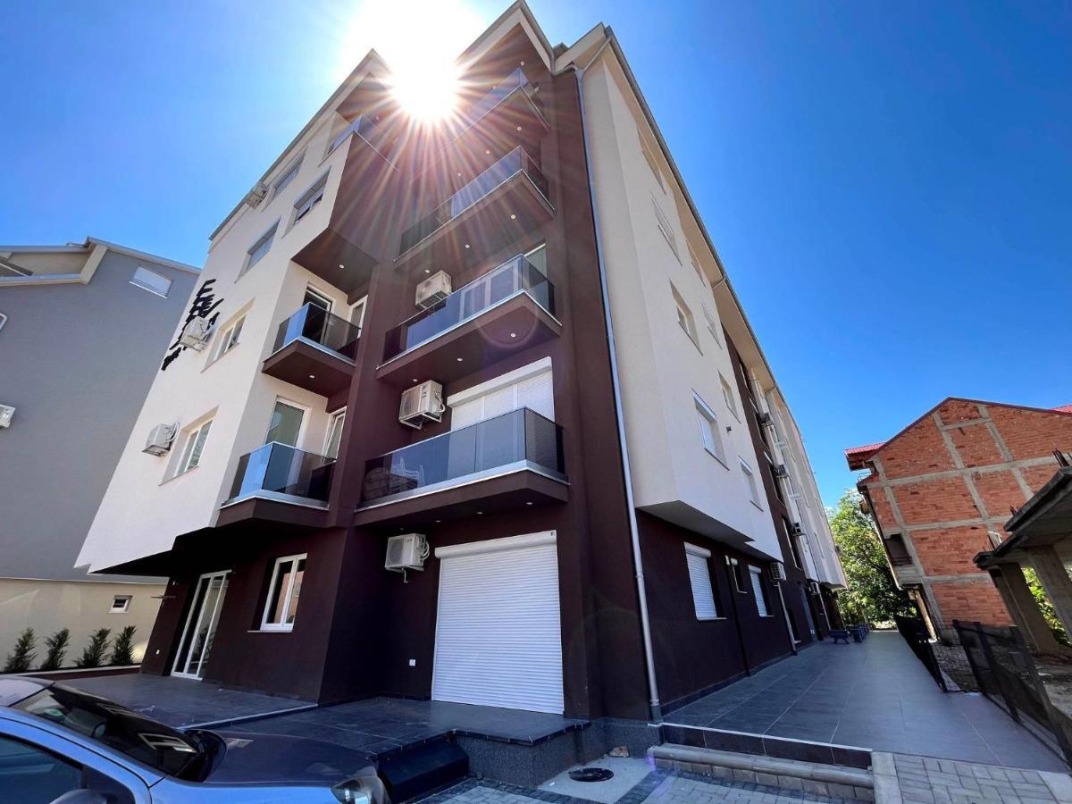 Darki Apartments 3 - Very Central Stay With Free Parking Охрид Екстер'єр фото