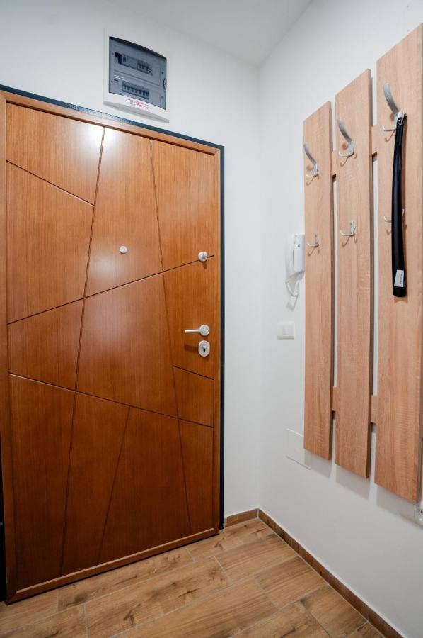 Darki Apartments 3 - Very Central Stay With Free Parking Охрид Екстер'єр фото